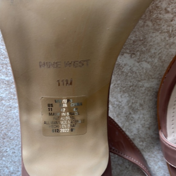 Nude Sling back sandals Sz 11 - Picture 2 of 4